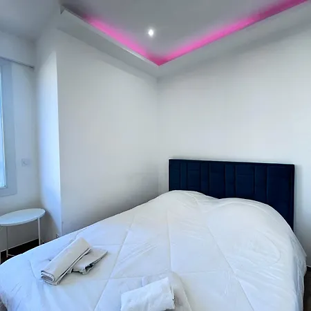 Apartment Amoremio - 4 Pers Neuf- Hyper Centre - Terrasse Saint-Raphael (Var)